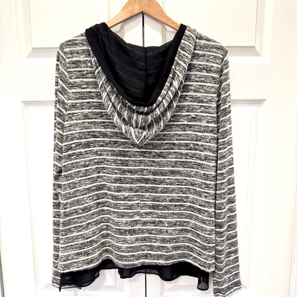 White House Black Market Hooded Lace-Up Pullover Sweater Black Gold Threads XL - Picture 8 of 13